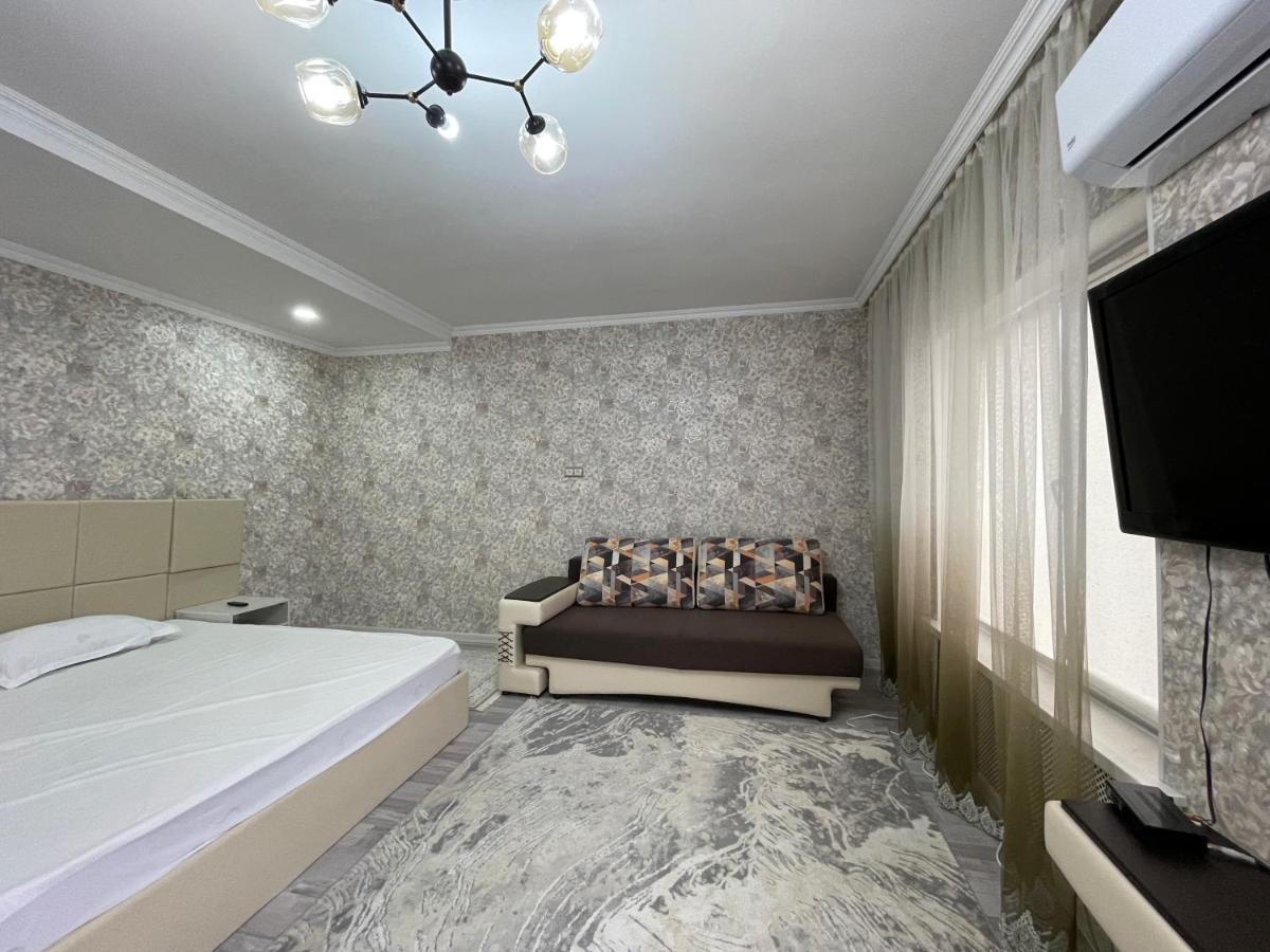 Elite House Hotel Shymkent Bagian luar foto